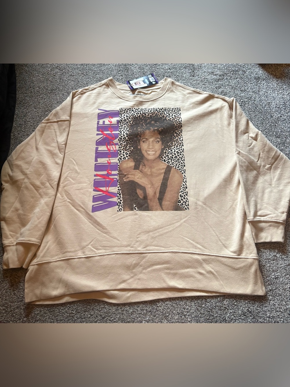 *Brand New* Womens Whitney Graphic Sweatshirt - Beige, Size XXL